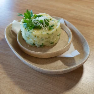 PIURE CU PARMEZAN ȘI CEAPĂ VERDE